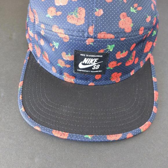 NEW Nike SB Panel Hat Cap 5 Panel One Size  Skate Boarding Roses Floral